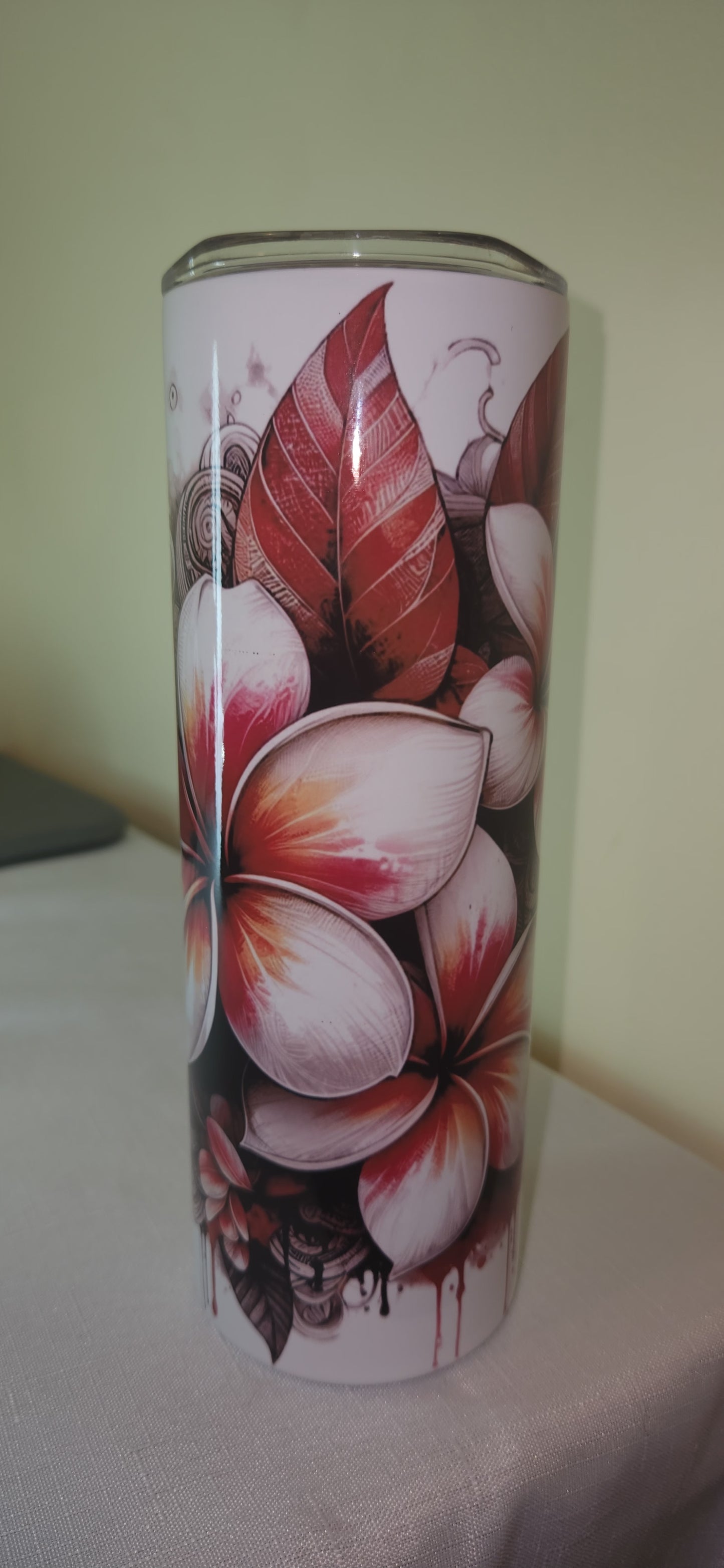 20oz Tumbler Burgundy & Black Frangipani