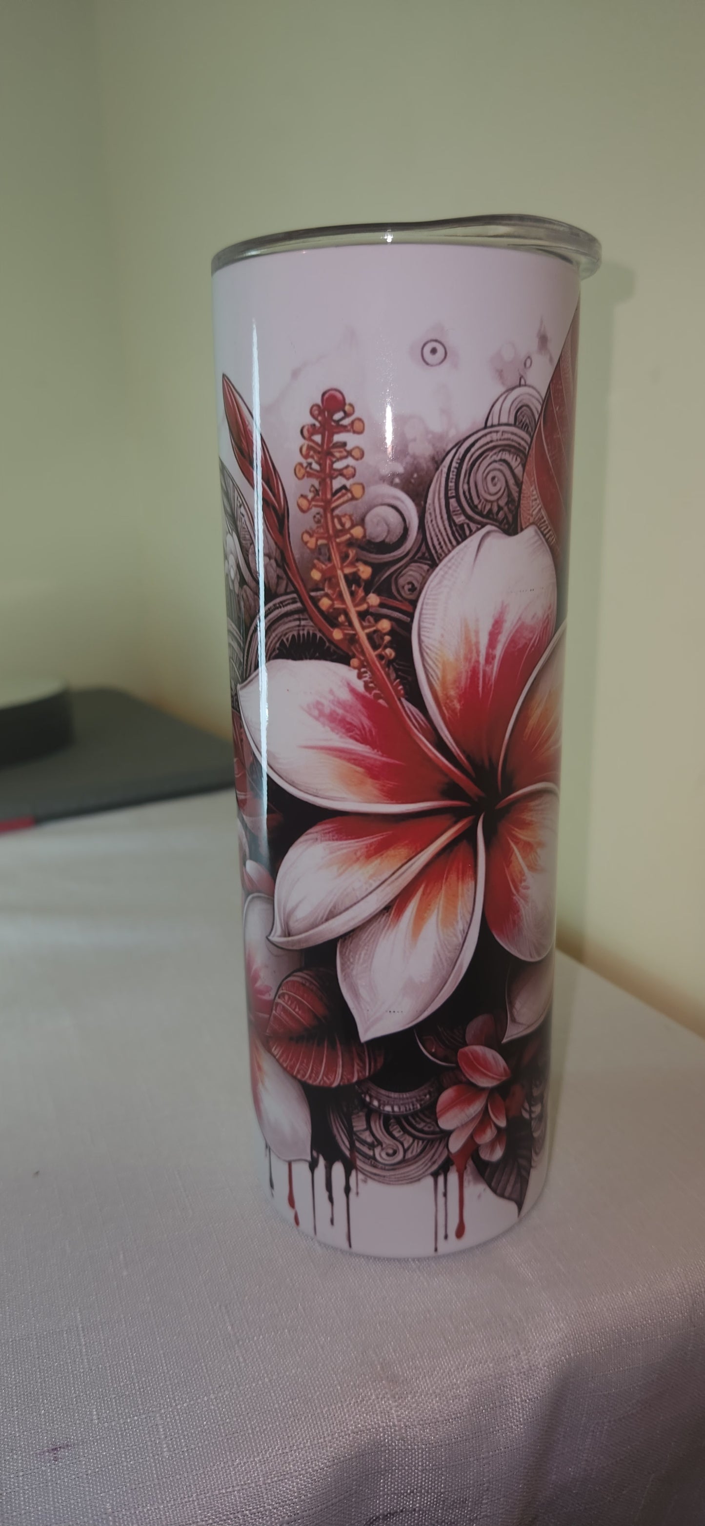 20oz Tumbler Burgundy & Black Frangipani